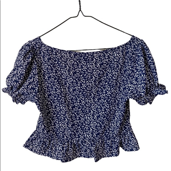 PUFF SLEEVE RUFFLED SWEETHEART NECKLINE BLOUSE - Picture 2 of 8